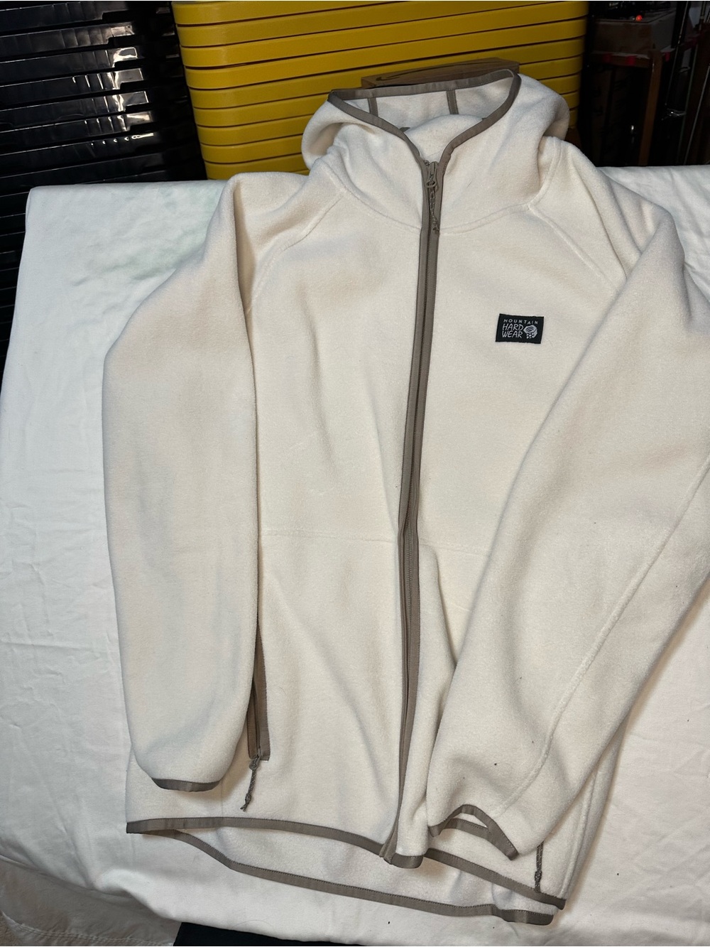 Mountain Hardwear Women’s Cream Fleece Full-Zip Jacket with Tan Trim